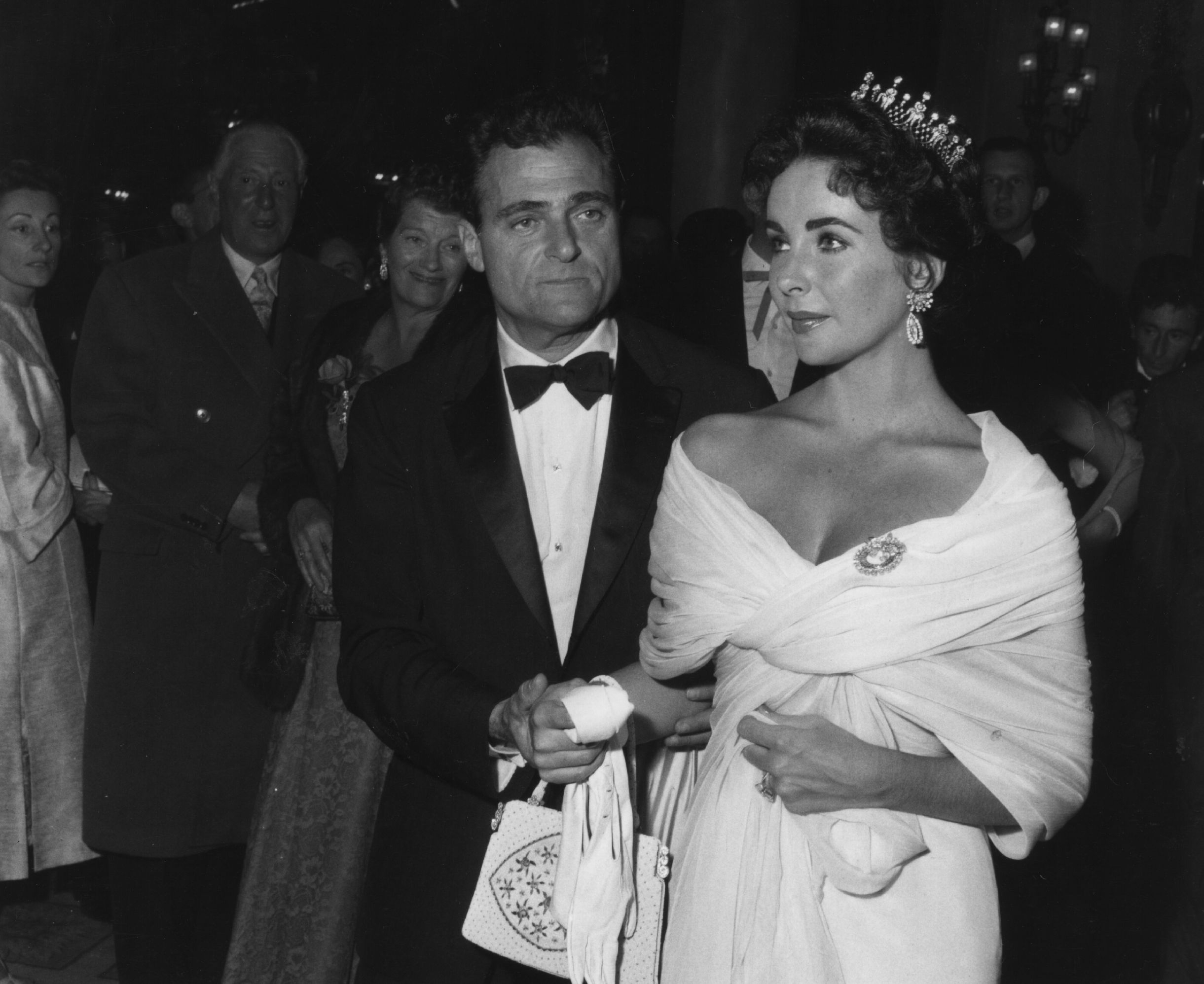 The Life And Legacy Of Elizabeth Taylor - History All Day