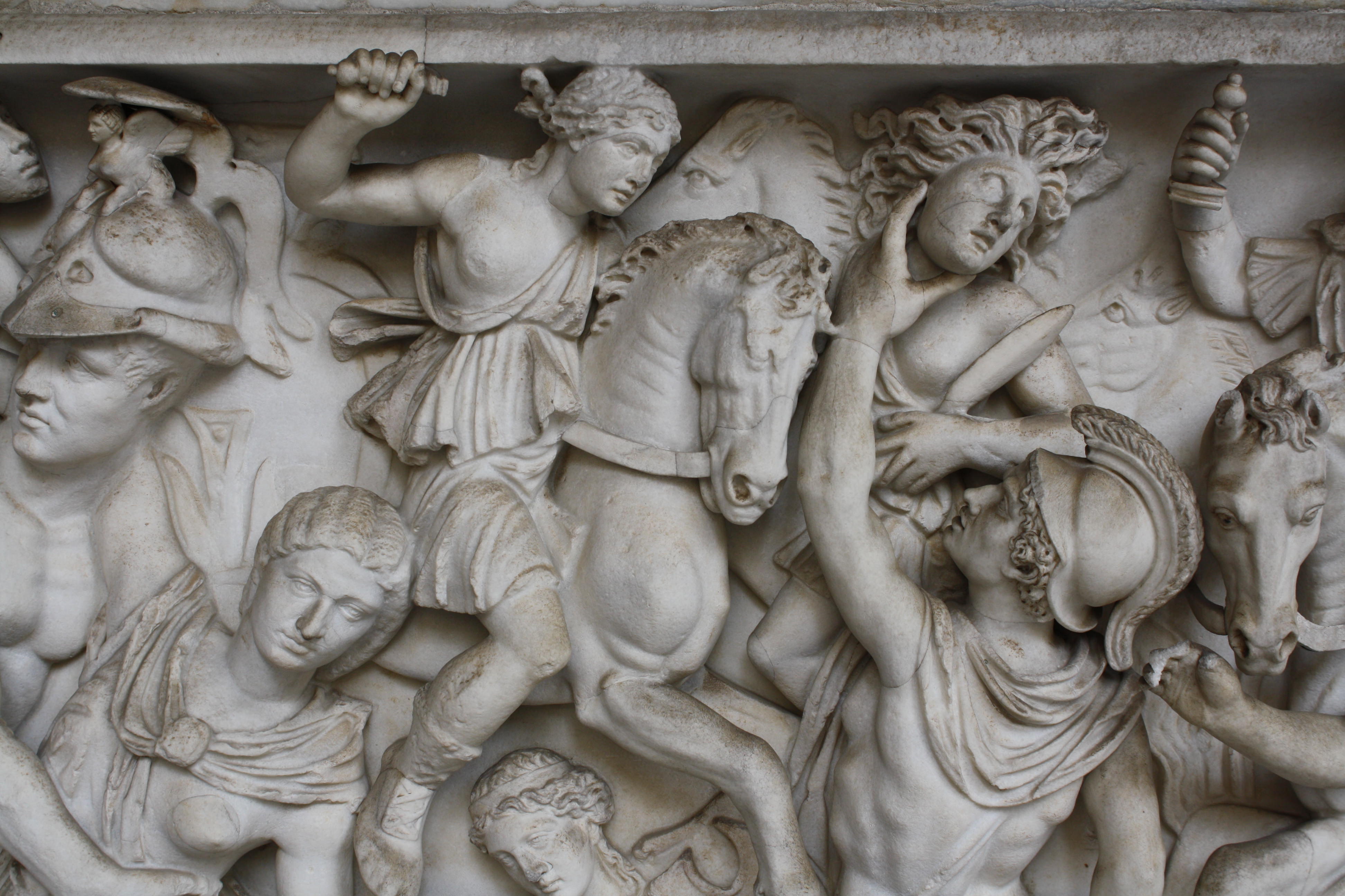 Penthesilea & Achilles sculpture